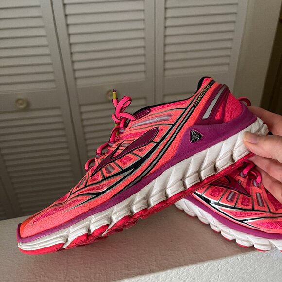 Brooks Transcend Ultimate Ride - Picture 2 of 10